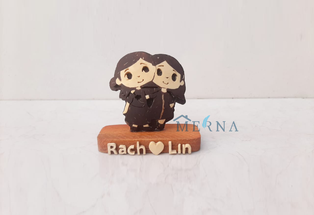 Merna Handmade Besties Statue With Customized Name